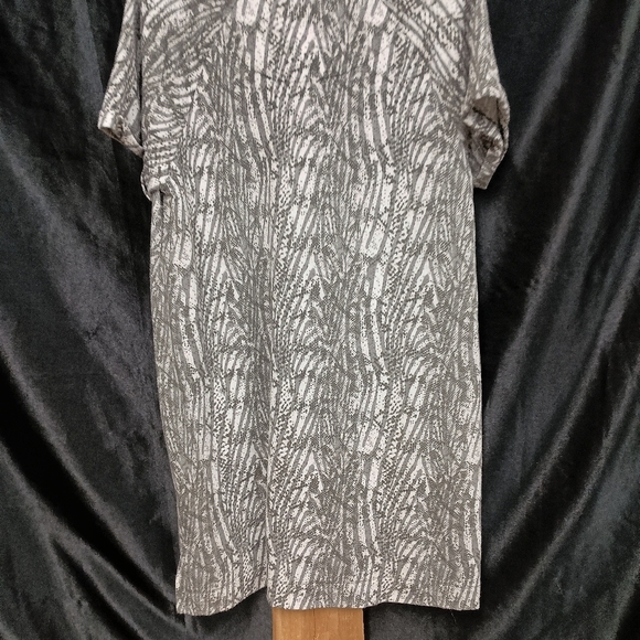 Cable & Gauge Green Patterned Top - Picture 5 of 9